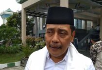 Ketua nu jatim hasan mutawakkil alallah di masjid-al akbar surabaya